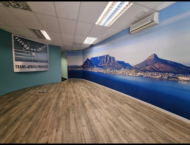 430M² OFFICE TO LET IN PLATTEKLOOF 2
